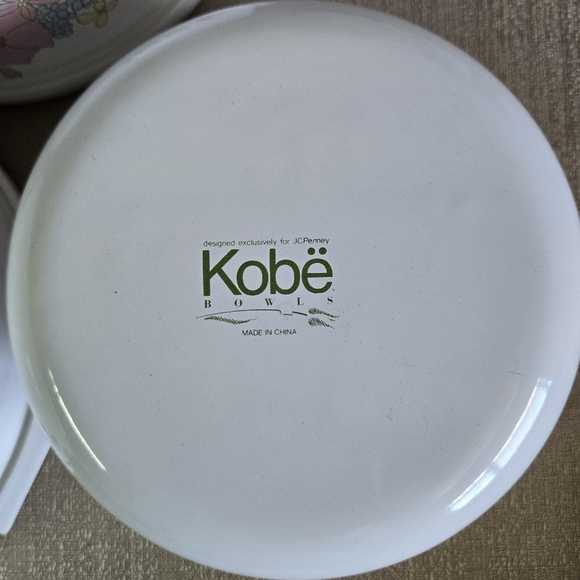 KOBË BOWLS | Vintage Enamelware Nesting Bowls in Floral 3-pc Set - Picture 15 of 16